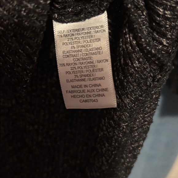 Bobeau hood black sweater Size:1x - Picture 5 of 5